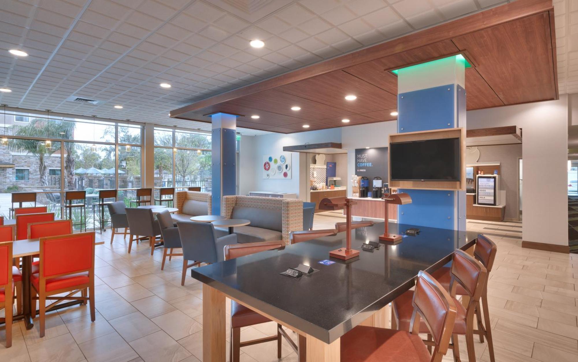 Holiday Inn Express & Suites - Gainesville I-75, An Ihg Hotel Luaran gambar